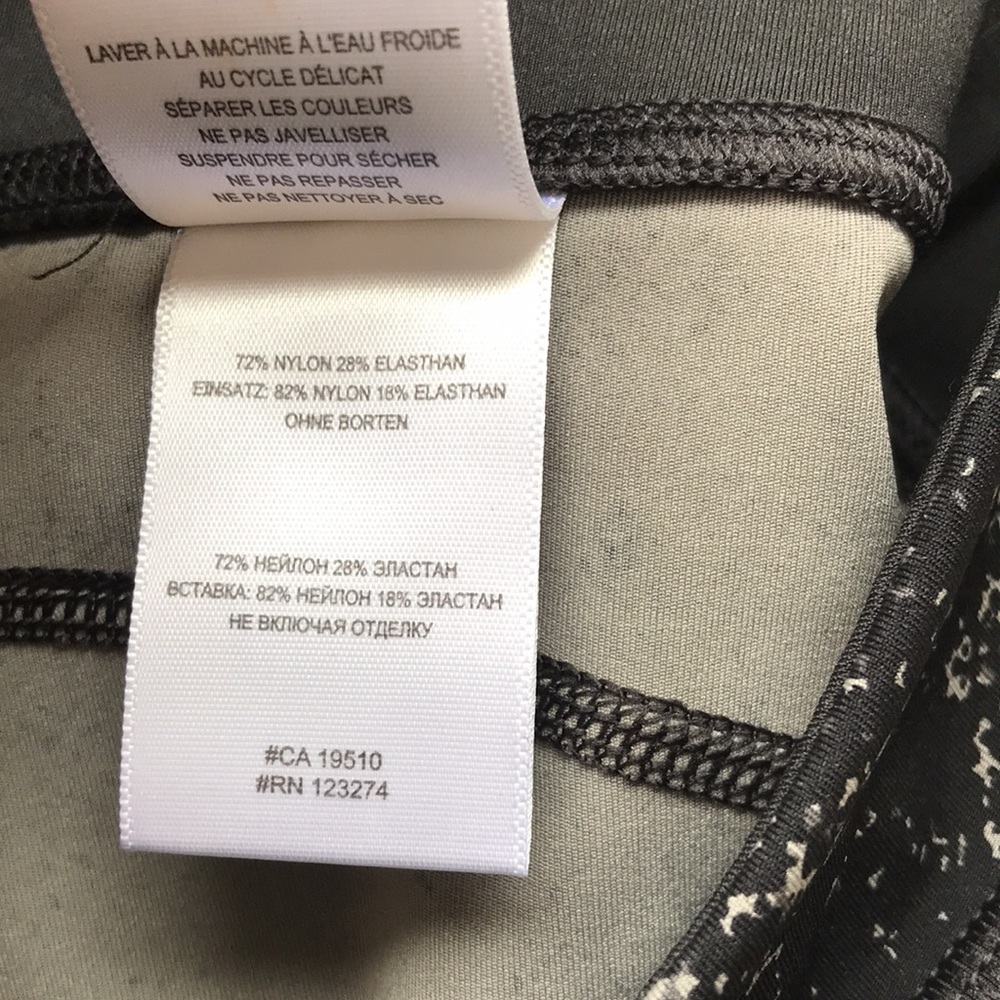 Like New Lole Workout Capri.‎ Medium - Picture 8 of 8